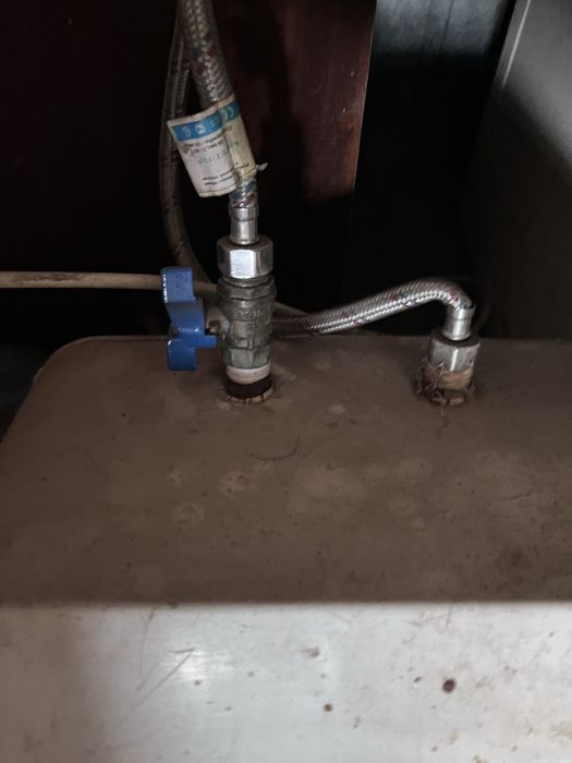 Бойлер водонагреватель Аристон