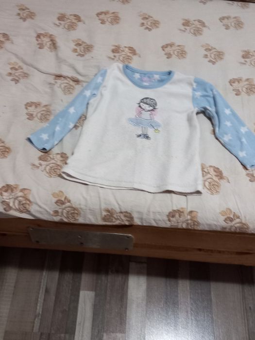 Vând  haine ptr copii în stare bună fete băiat