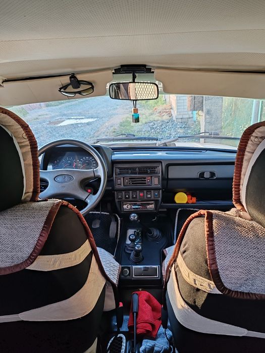 Нива Ваз Жигули.