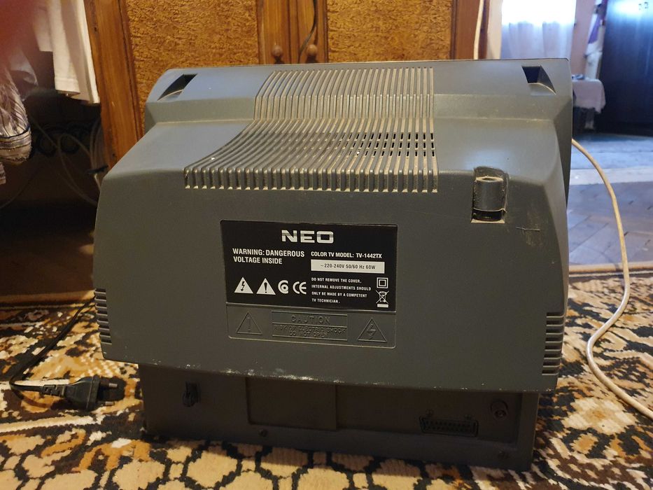 телевизор NEO работещ