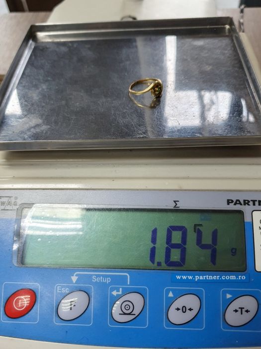 Inel din aur de 18K cu smarald natural – mărime 53 – gramaj 1,84 g
