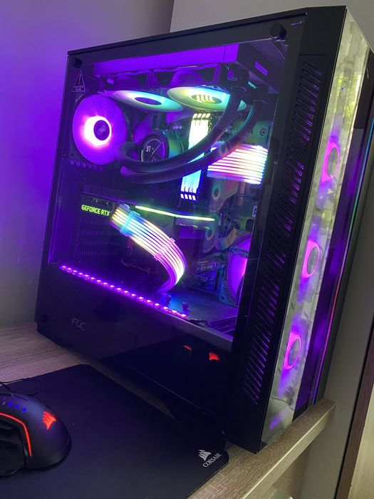 PC Gaming sau schimb cu ps 5 pro sigilat.