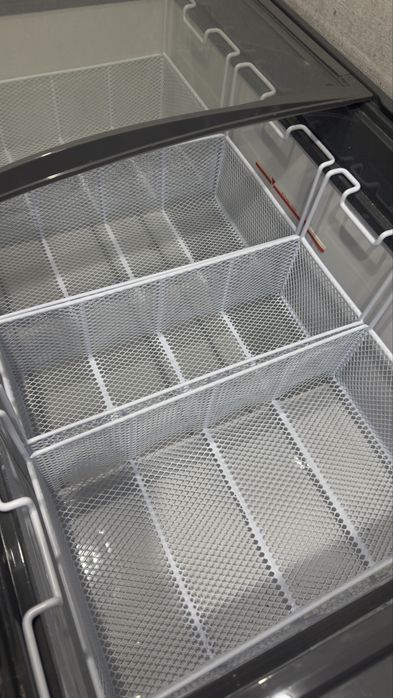 Продам ветринный морозильник