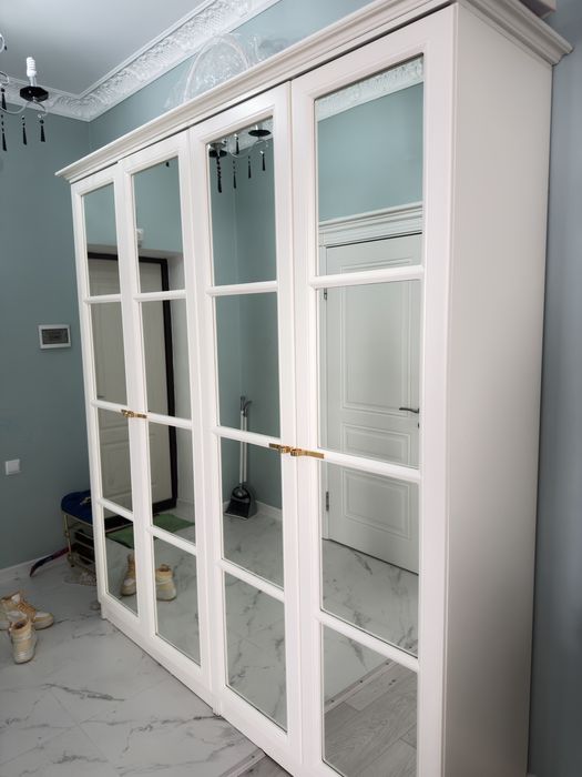 Продам шкаф для прихожей