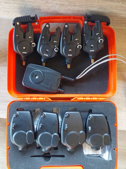 4+1 avertizori fox mr+, 4 swingere fox mk2 illuminated, 4 snag ears fox