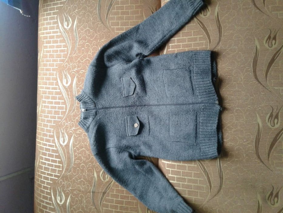 Продам кофту на мальчика