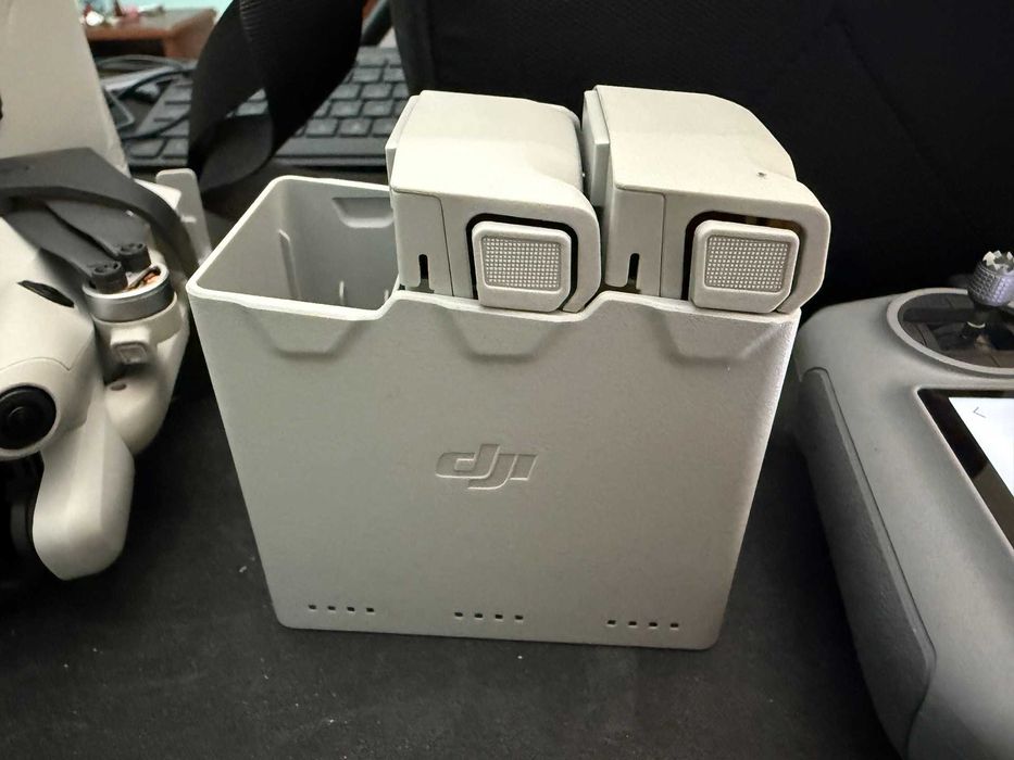 Dji Mini 4 Pro Fly More Combo Plus (Dji RC 2)