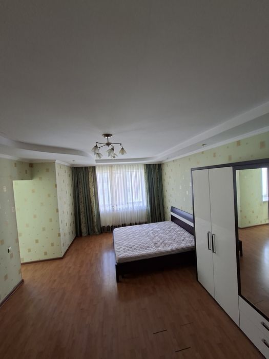 Продам 5 комн.квартиру