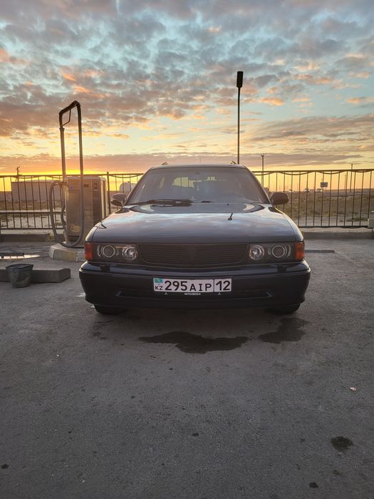 Митсубиси сигма  1996 год