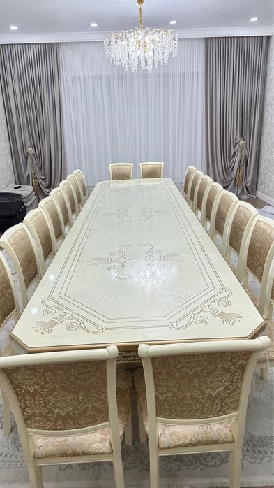 Продам стол, стулья