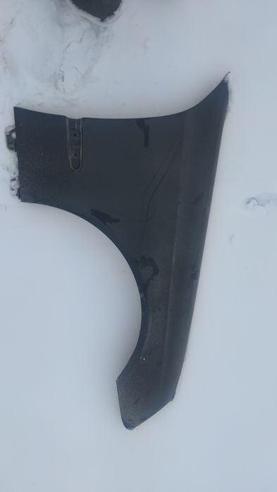 Решетка , крылья . Молдинг w211