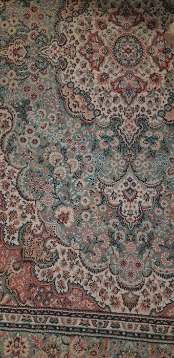 Продам шерстяной ковер Бельгия 2/3м