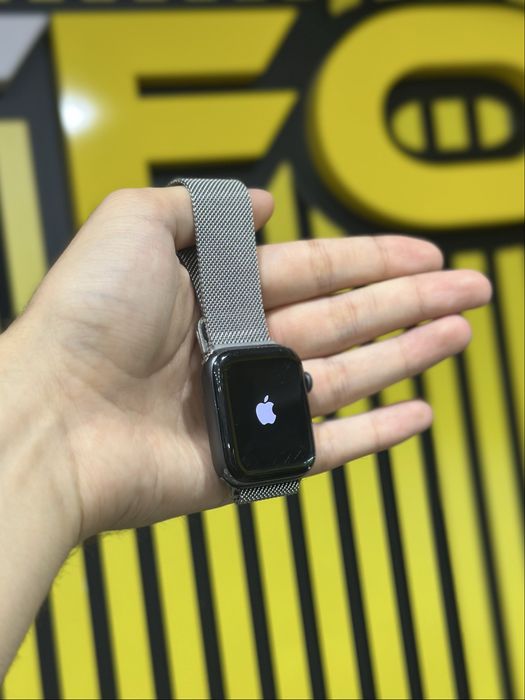 Apple Watch SE 44mm