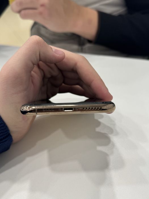 Iphone 11 pro max gold 256