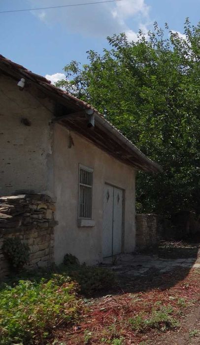 Дава се под наем Къща в с. Горна Липница, Област Велико Търново - 100 кв.м за 220 € - Снимка #7