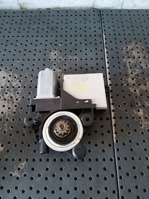 Motoras macara stanga fata ford kuga 1 7m5t14b533ae