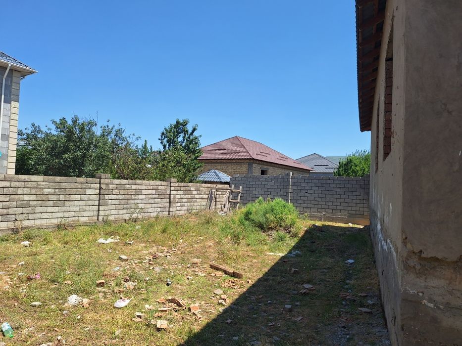 Участок  и дом в Пахтакор