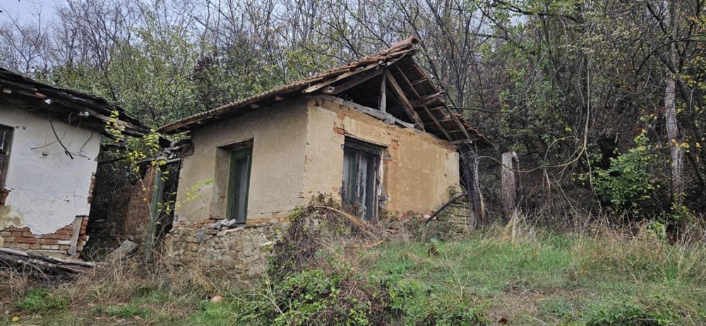 Продава се Къща в с. Пресяка, Област Ловеч - 60 кв.м за 170 €/кв.м - Снимка #2