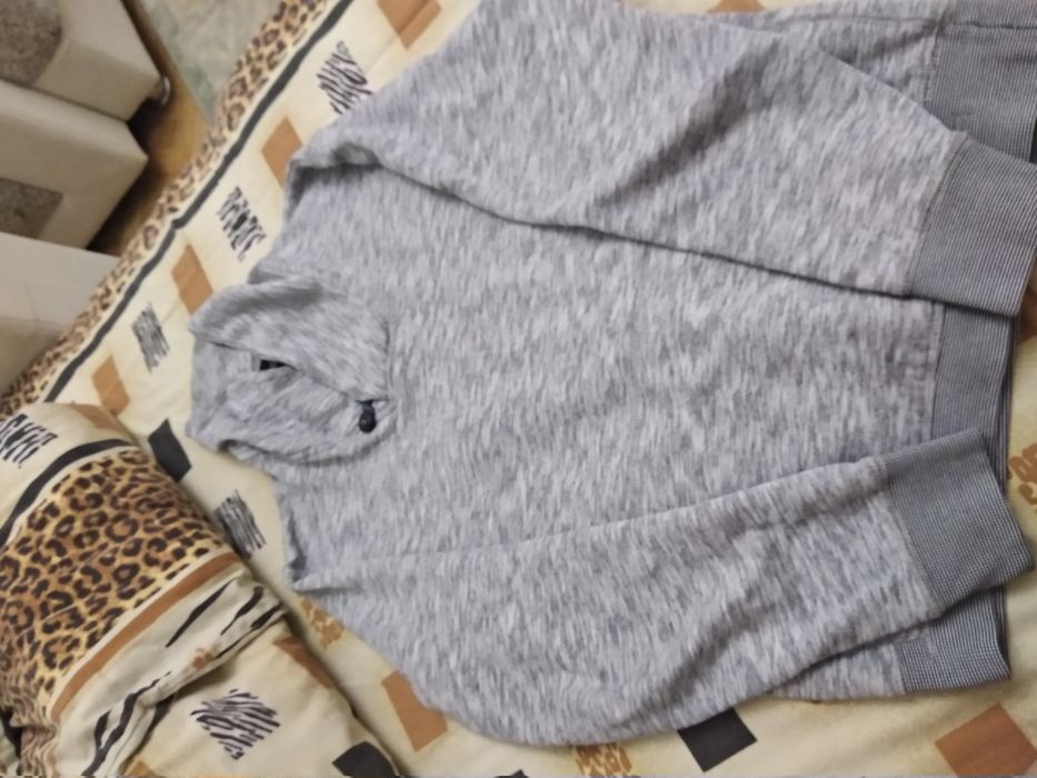 Мужская толстовка. Район Встречи