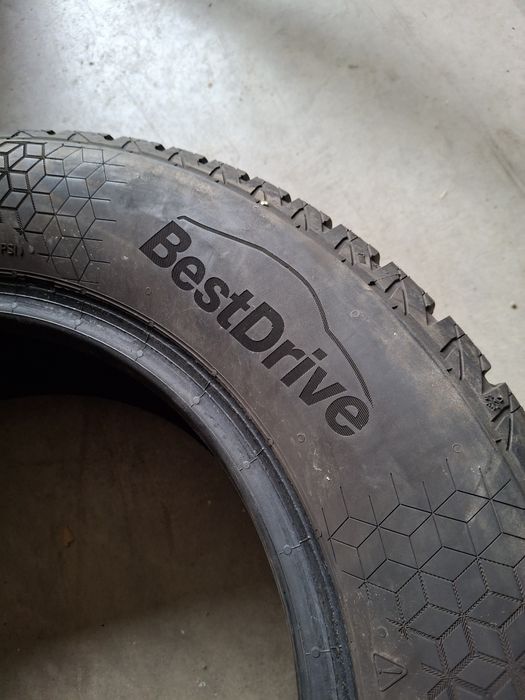 2 Anvelope de iarna 175 70 r14 BestDrive