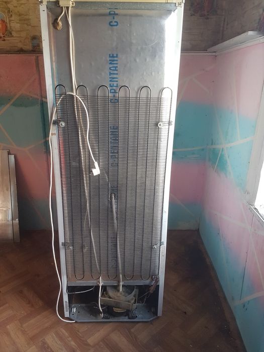 Продам холодильник
