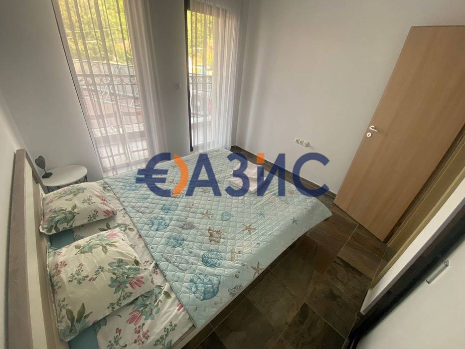 Продава се Двустаен апартамент в к.к. Елените - 65 кв.м за 487 €/кв.м - Снимка #12
