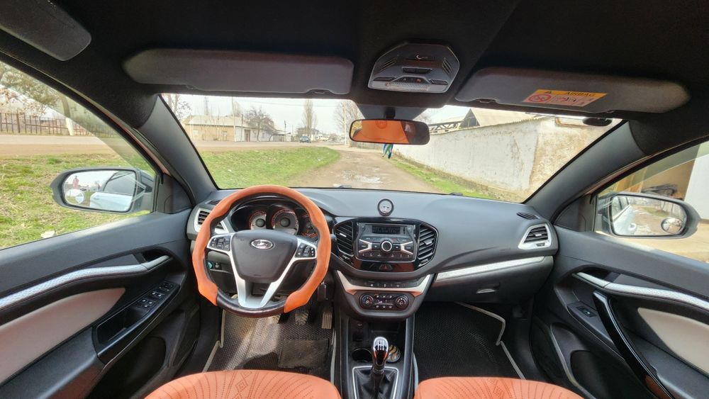 Lada vesta black edition