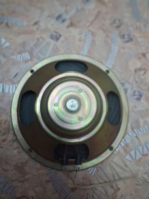 Разные  динамики