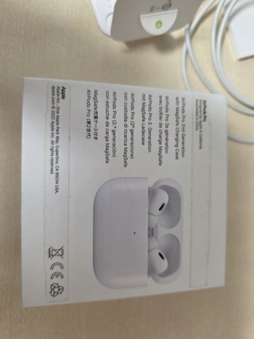 Airpods pro 2 cu casti inlocuite pe garantie