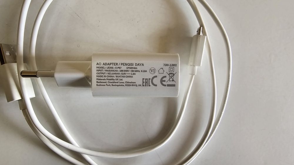 Зарядни/адаптери за мобилни телефони,часовници,блутут слушалки