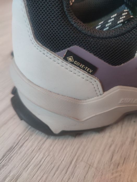 Спортни обувки Adidas terrex!