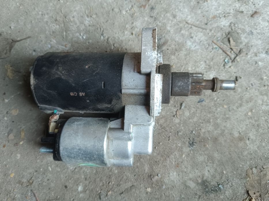 Стартер Фольксваген Пассат Б3