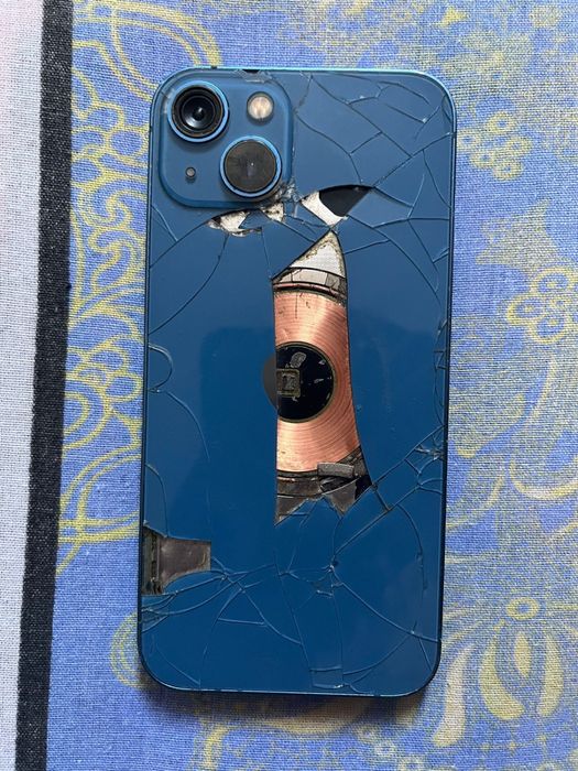 айфон 13 сатылады срочно