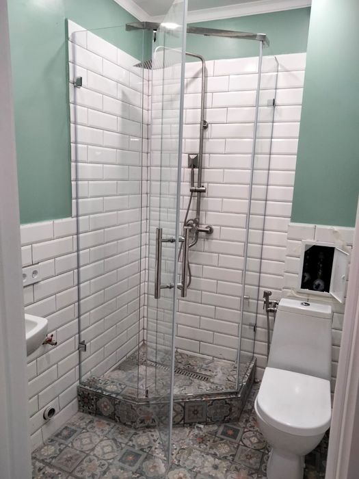 Душевые  перегородки шторки для ванн