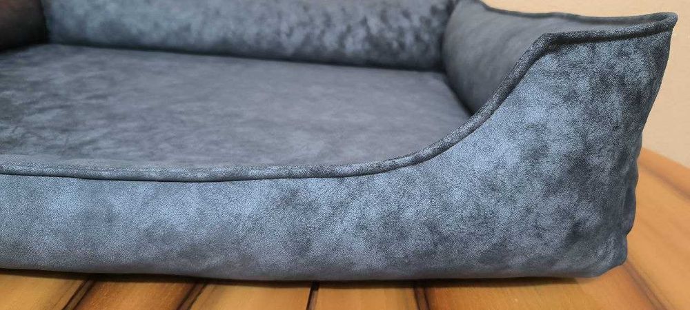 Лежанка для  собак 100 на 75 см .