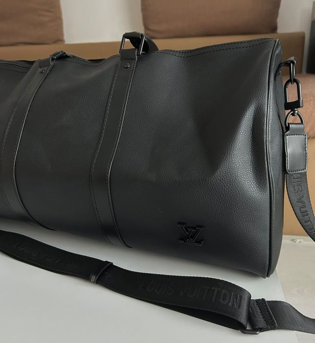 Louis Vuitton Keepall Bandoulière Aerogram