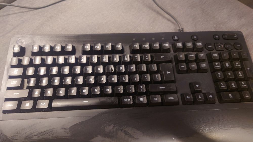 Keyboard Logitech G213