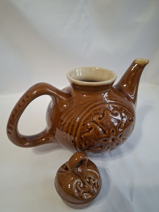 Чайник с крышкой, Алма-Ата (винтаж)