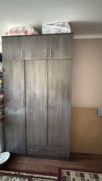 Продаётся шифоньер в хорошем состоянии.