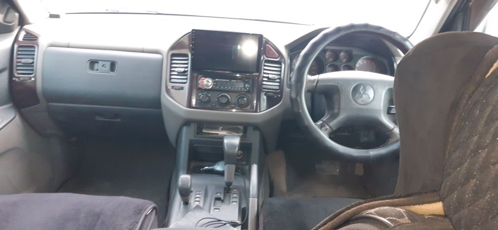 Митсубиси Паджеро 2000.