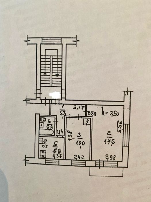 2 комнатная, Космонавтов 25