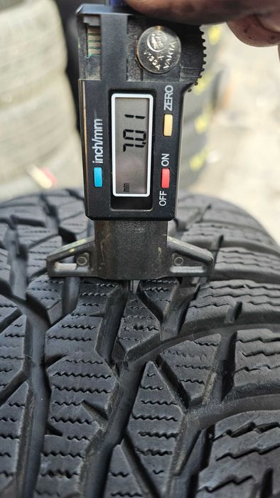 Anvelope  195 65 15 NOKIAN iarna