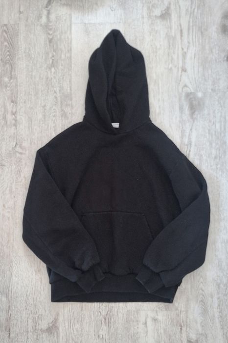 Слуичъри bershka, zara, stussy