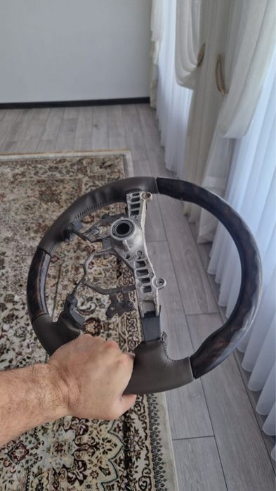 Руль Toyota Sienna.