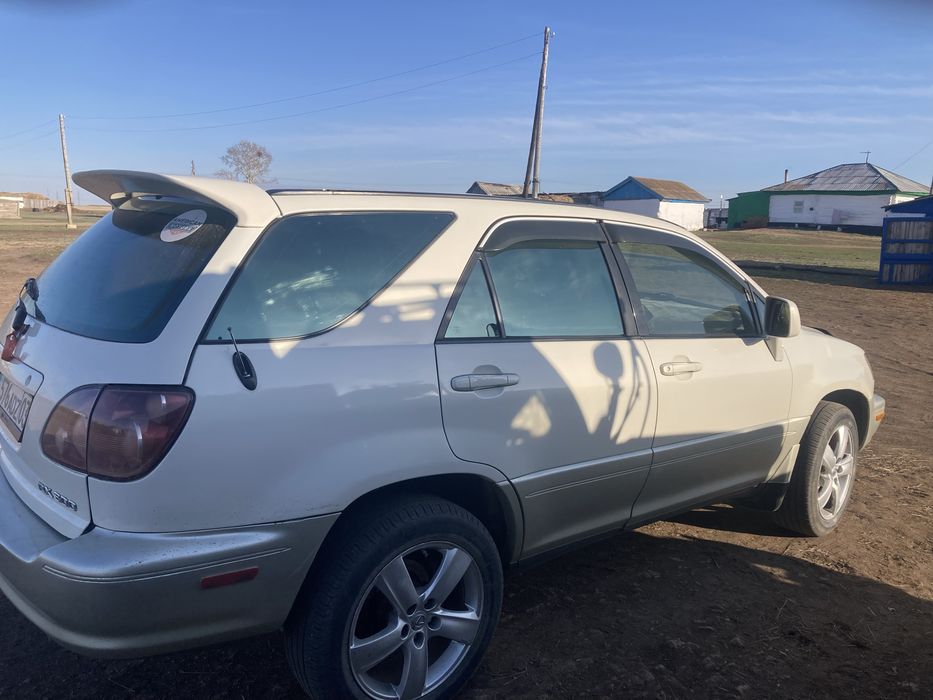 продам лексус RX 300