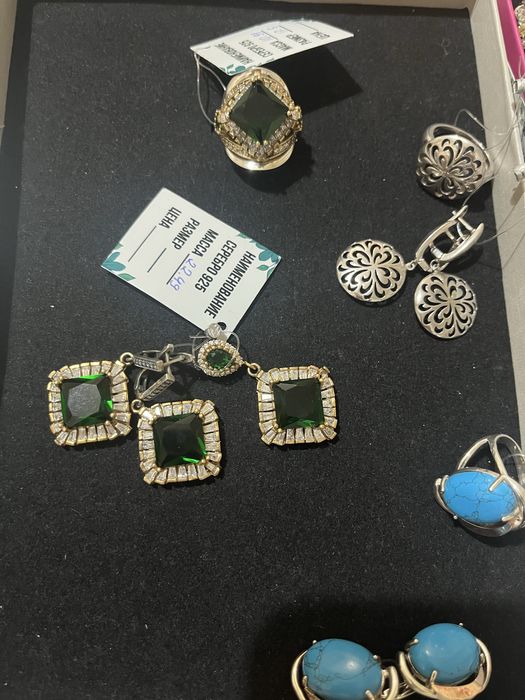 Серебрянный очень красивый комплект