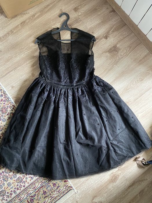 Вечерние и бальные платья