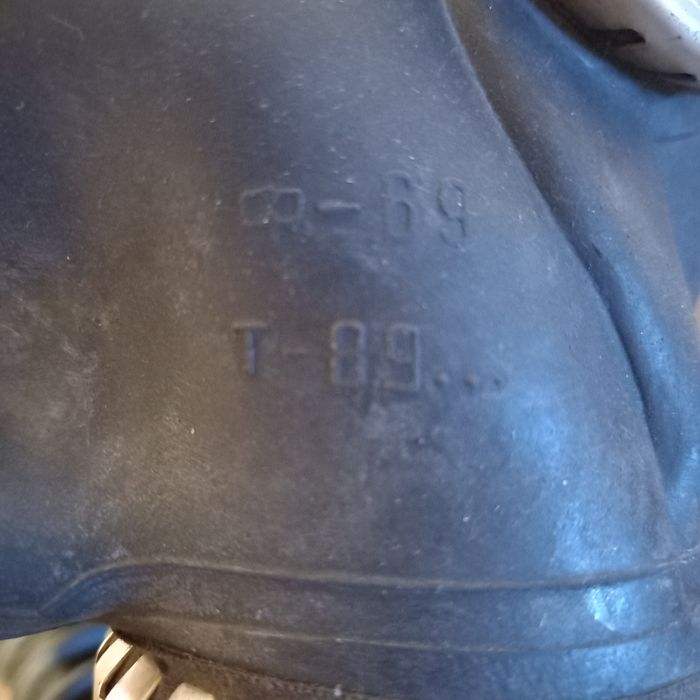 Противогазы советские, 2 комплекта