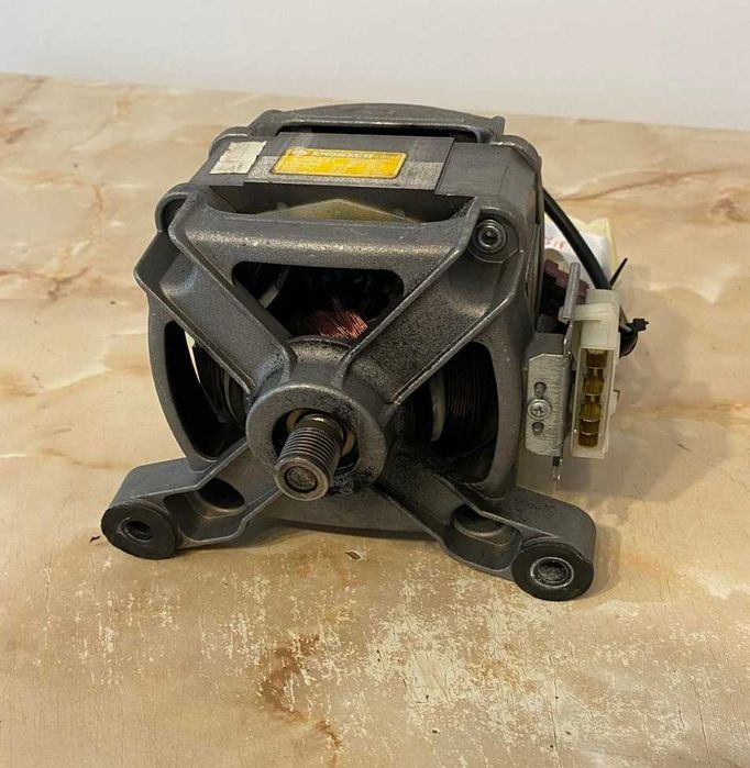 Motor masina de spalat Indesit  INDESCO 940N1S.01 6 pini