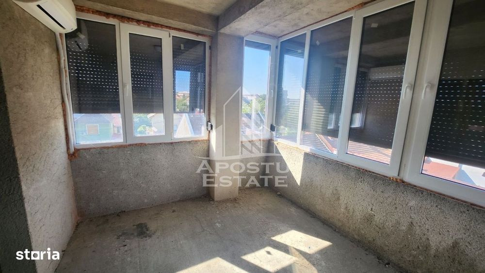 Apartament de vanzare in zona Complexului Studentesc, Timisoara,316 mp